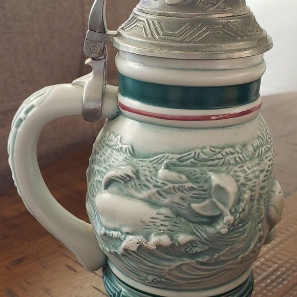 Avon Vintage 1992 Endangered Species Sperm Whale Mini Stein - Picture 2 of 8